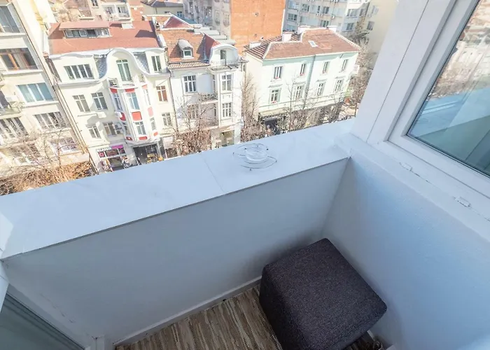 Vitosha Blvd 3-bedroom, 2-bathroom Lux