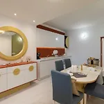 Apartamento Vitosha Blvd 3-bedroom, 2-bathroom Lux *