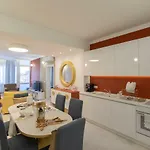 Vitosha Blvd 3-bedroom, 2-bathroom Lux * Sofia
