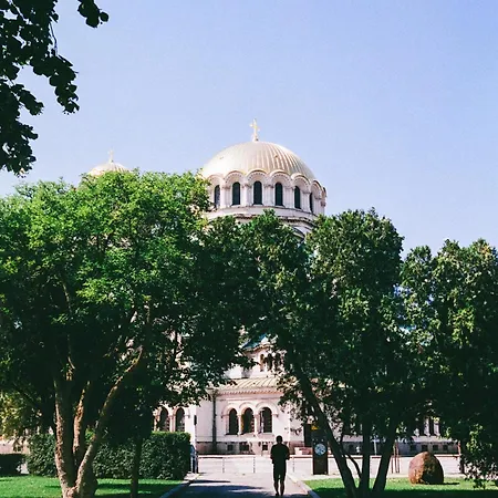 Vitosha Blvd 3-bedroom, 2-bathroom Lux