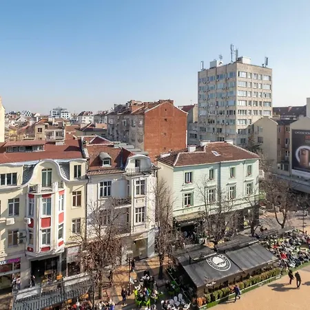 Vitosha Blvd 3-bedroom, 2-bathroom Lux