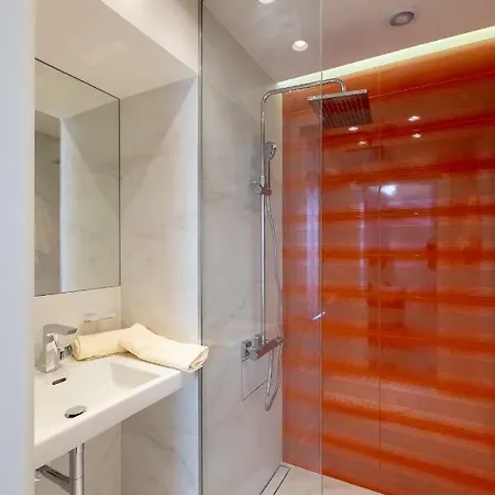 Vitosha Blvd 3-bedroom, 2-bathroom Lux * Sofia