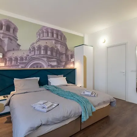 Vitosha Blvd 3-bedroom, 2-bathroom Lux Lägenhet Sofia