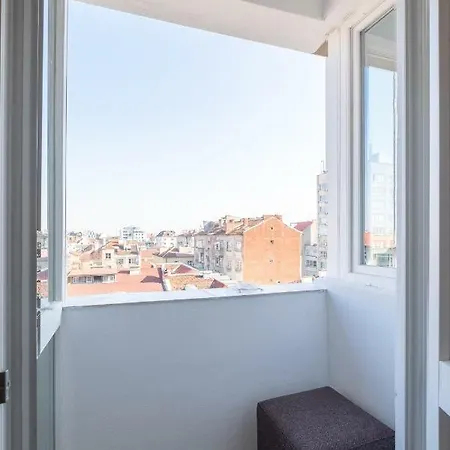 Vitosha Blvd 3-bedroom, 2-bathroom Lux Апартаменты София