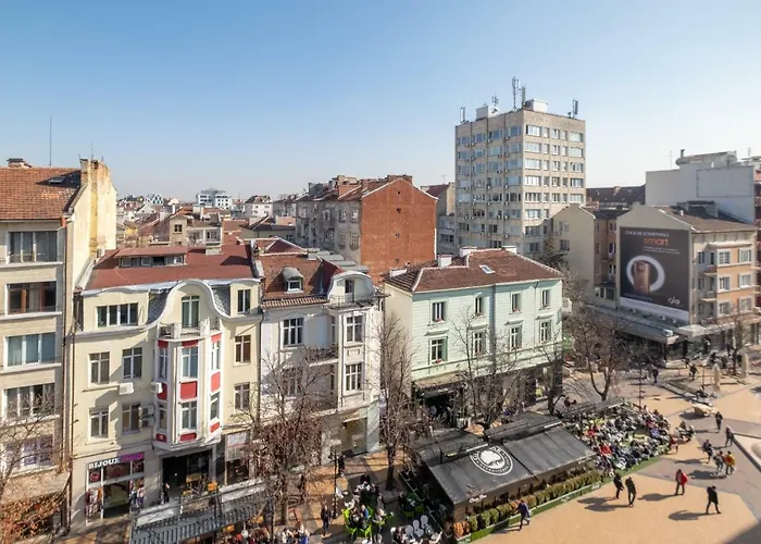 Vitosha Blvd 3-bedroom, 2-bathroom Lux