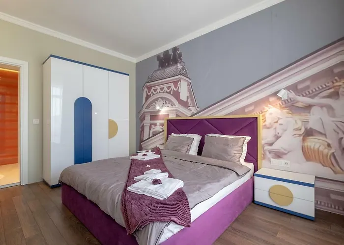 Vitosha Blvd 3-bedroom, 2-bathroom Lux