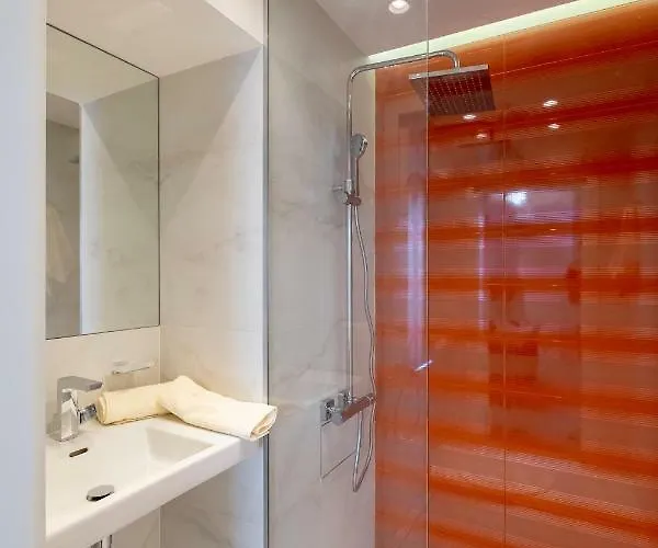 Vitosha Blvd 3-bedroom, 2-bathroom Lux * Sofia