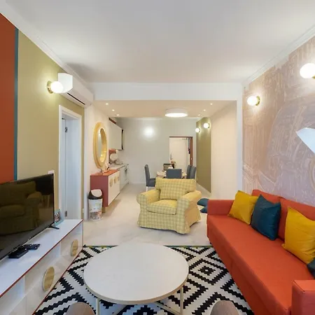 Vitosha Blvd 3-bedroom, 2-bathroom Lux ソフィア